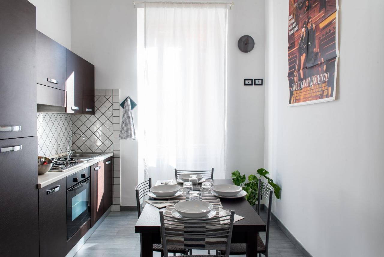 Ami House Roma Apartment ภายนอก รูปภาพ