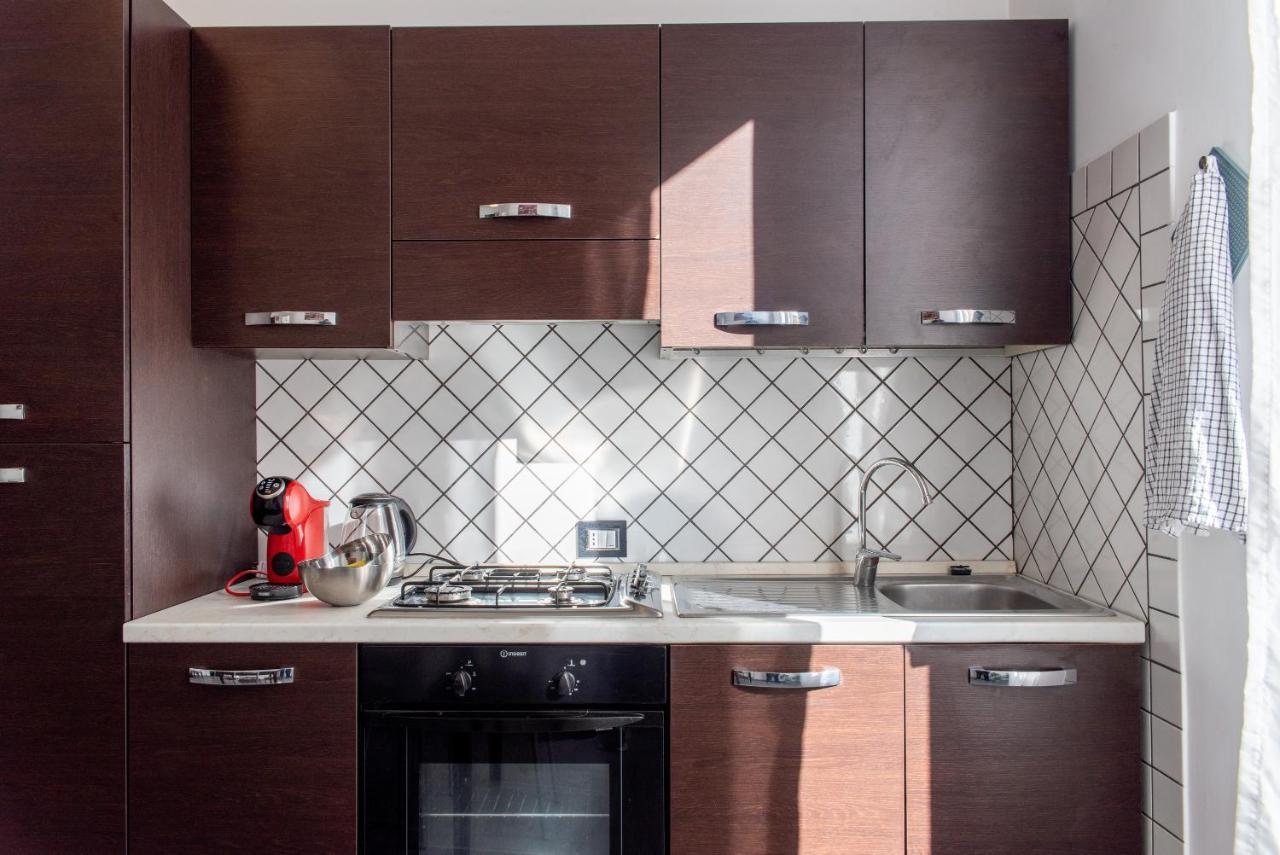 Ami House Roma Apartment ภายนอก รูปภาพ